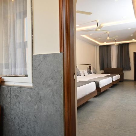 Hotel Shri Devi Comforts Inn Bhatkal Kültér fotó