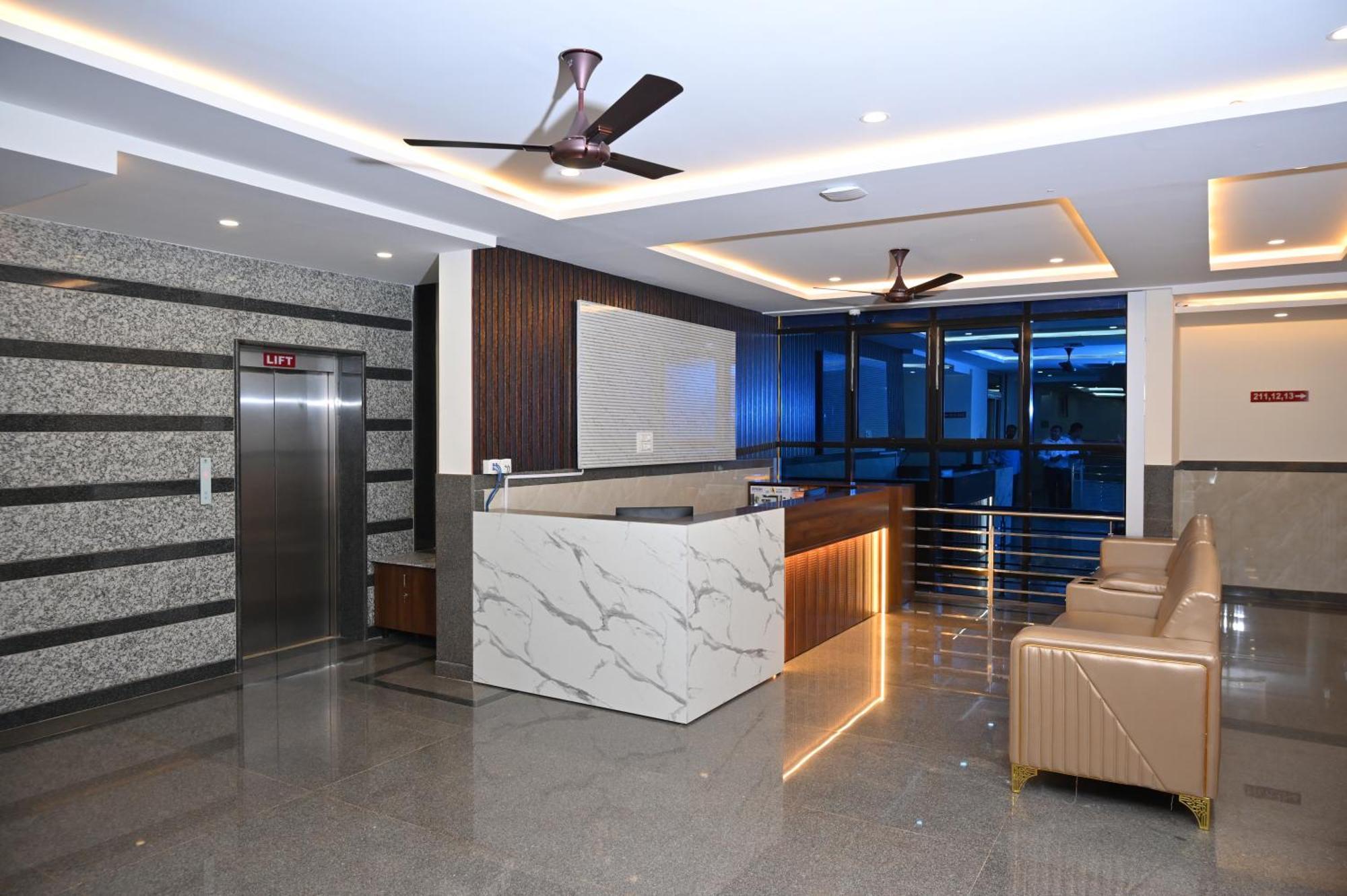 Hotel Shri Devi Comforts Inn Bhatkal Kültér fotó