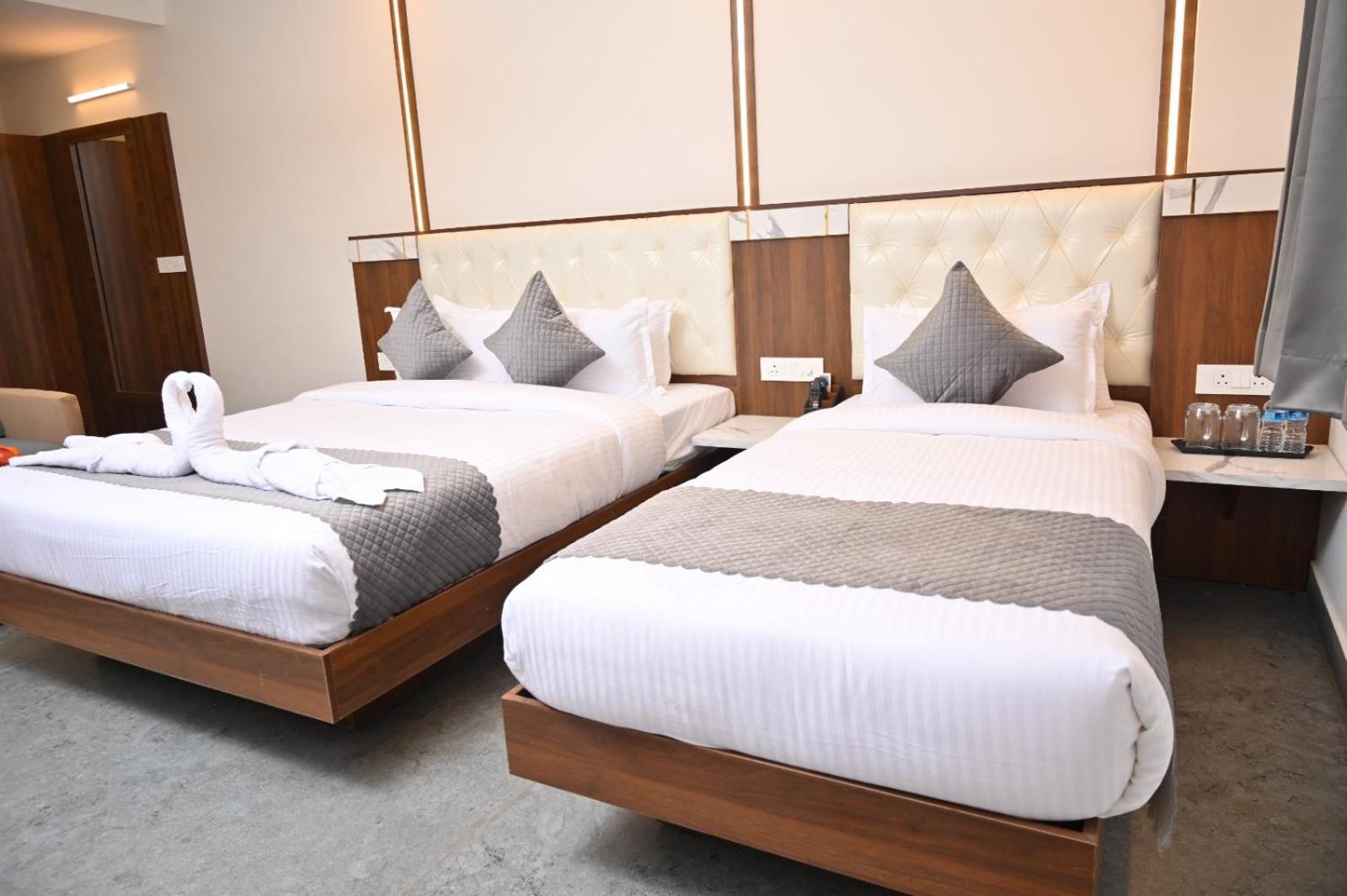 Hotel Shri Devi Comforts Inn Bhatkal Kültér fotó